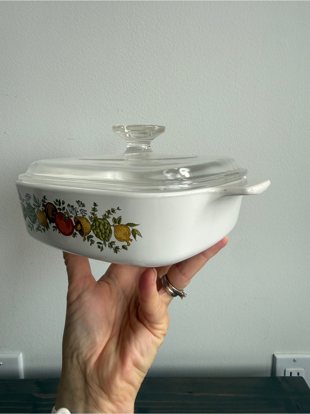 Vintage Corningware spice of life dish with glass Pyrex lid - Picture 14 of 14
